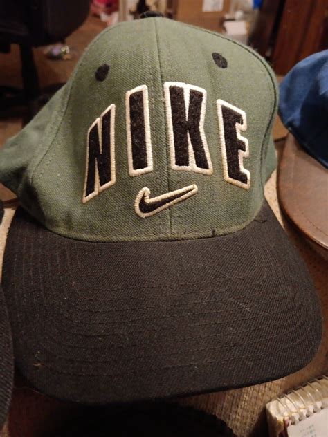 vintage Nike hats